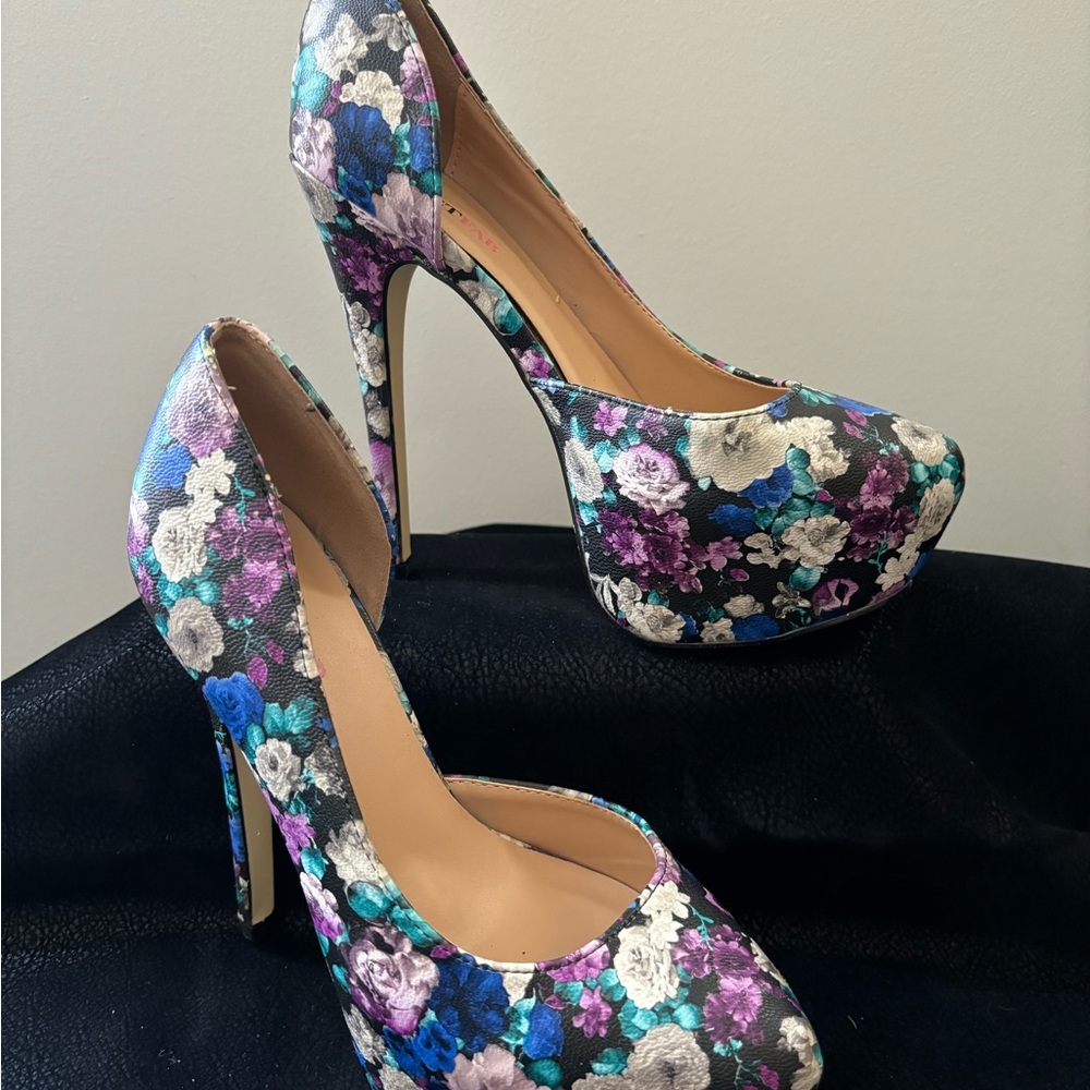 Floral High Heel Pumps